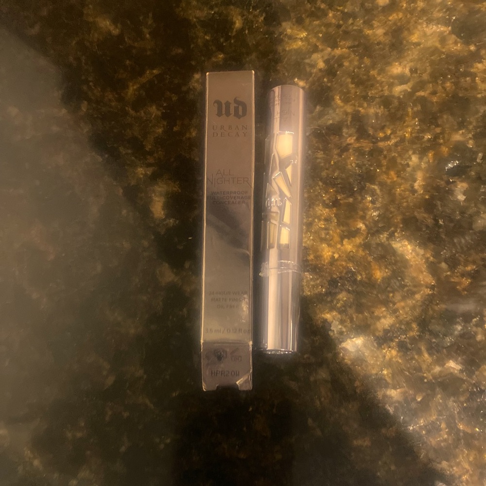 URBAN DECAY All Nighter Waterproof Full-Coverage Concealer